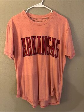 Pressbox by Royce apparel Arkansas Pink Graphic Tee. Size XL